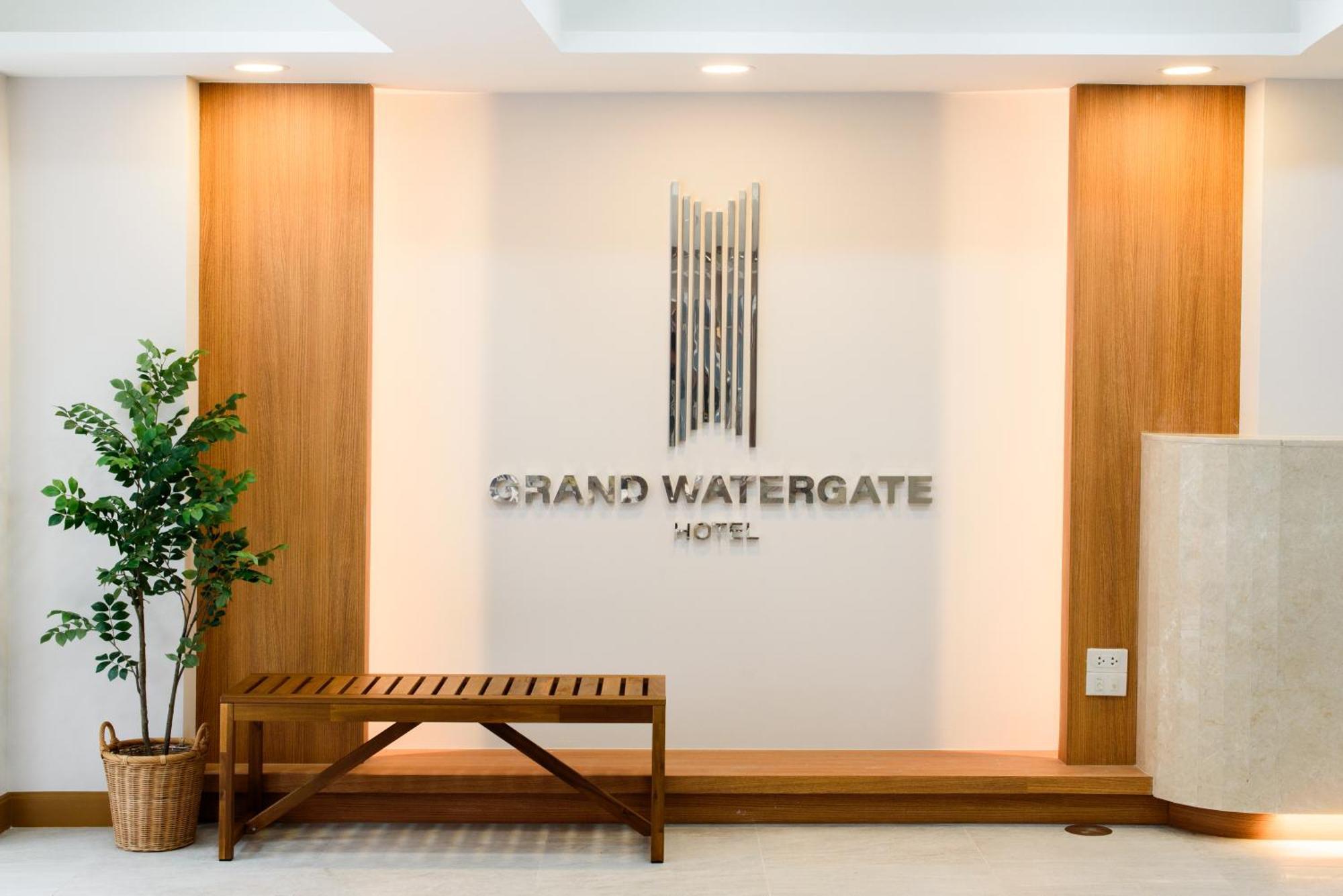 Grand Watergate Hotel Бангкок Екстер'єр фото